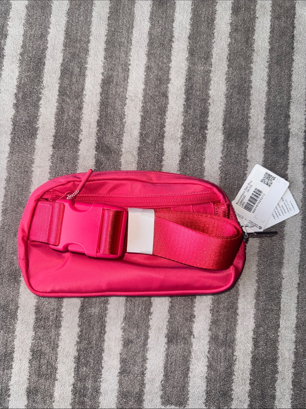 Lululemon Hot Pink Belt Bag - Picture 2 of 3